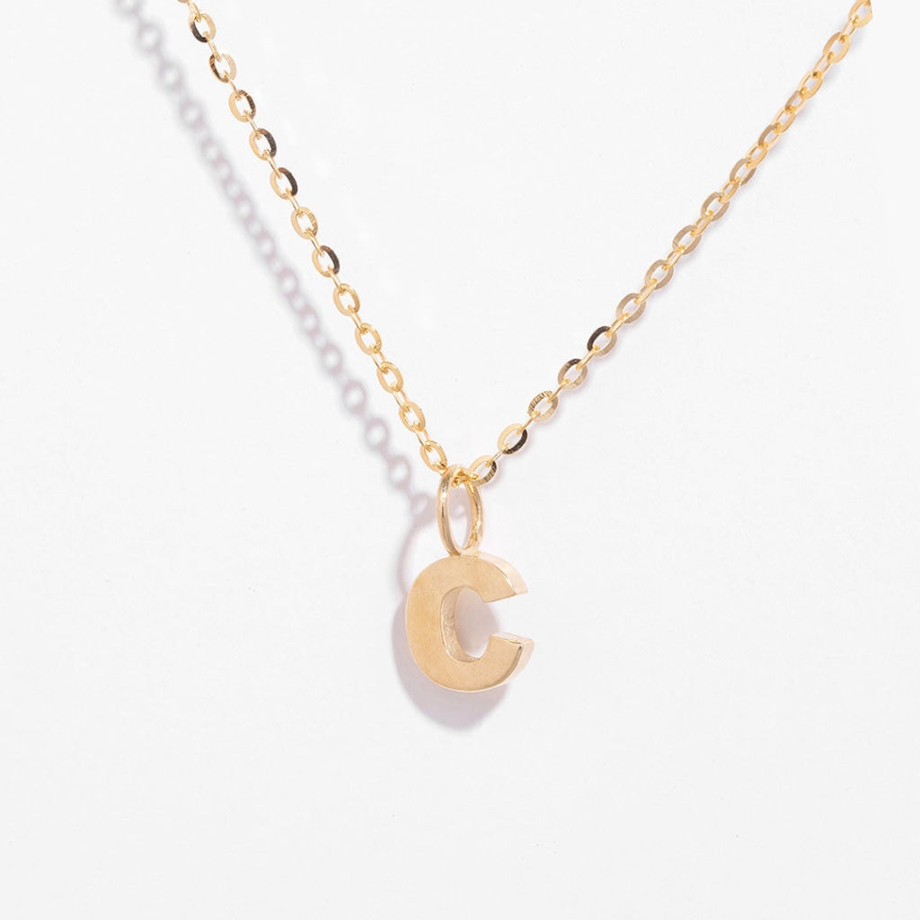 C - Pendant | 9ct Gold - Necklace