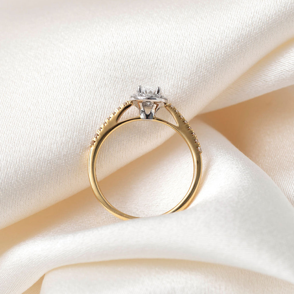 NAOISE 0.76ct | Oval Halo Diamond Engagement Ring in 18ct