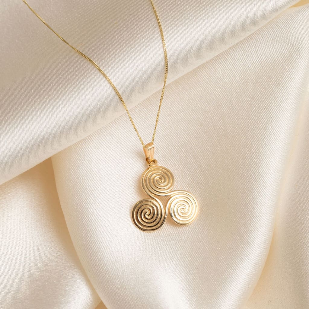 Newgrange Necklace | 10ct Gold