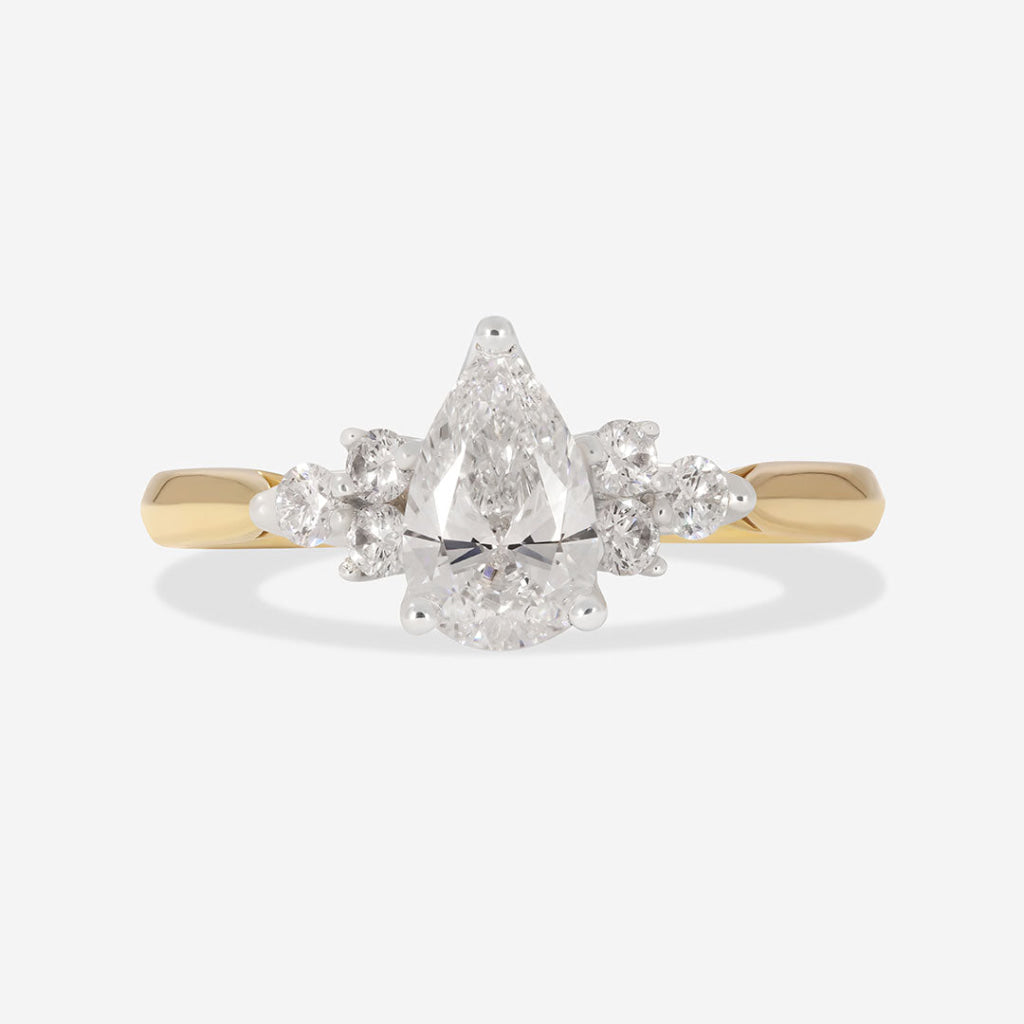 NYLA PEAR | 3-Stone Diamond Engagement Ring in 18ct Gold