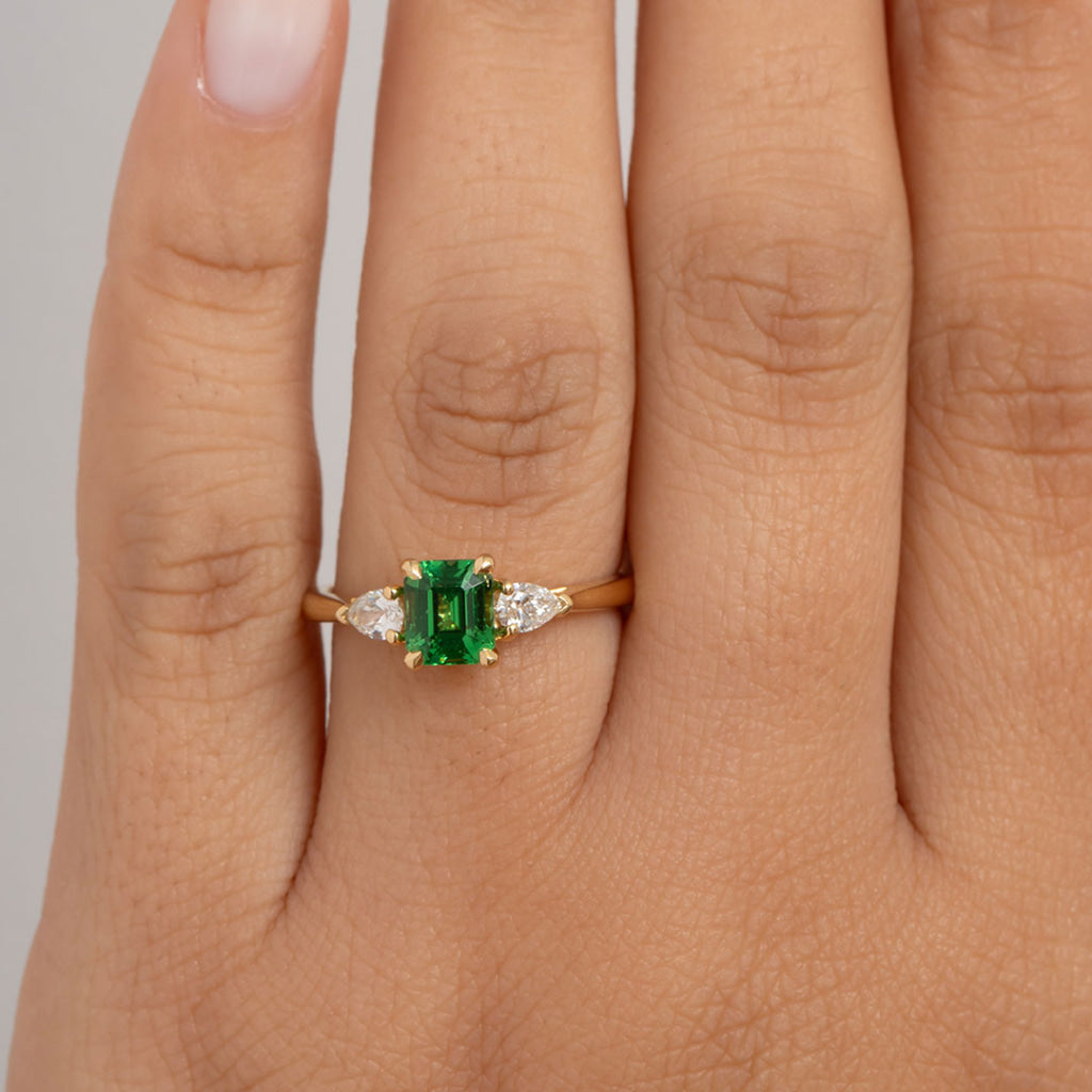 OLIVE | Tsavorite & Diamond Ring - Rings