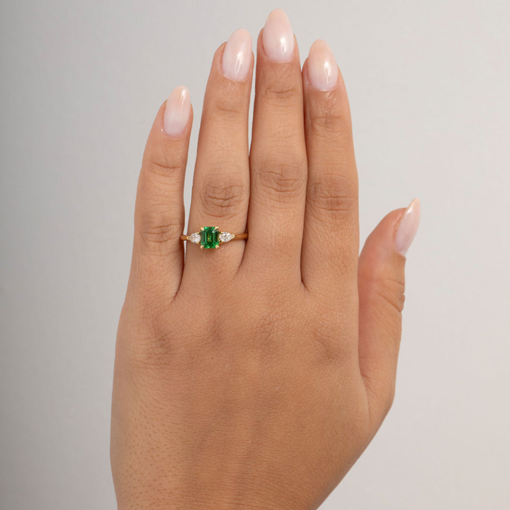 OLIVE | Tsavorite & Diamond Ring - Rings