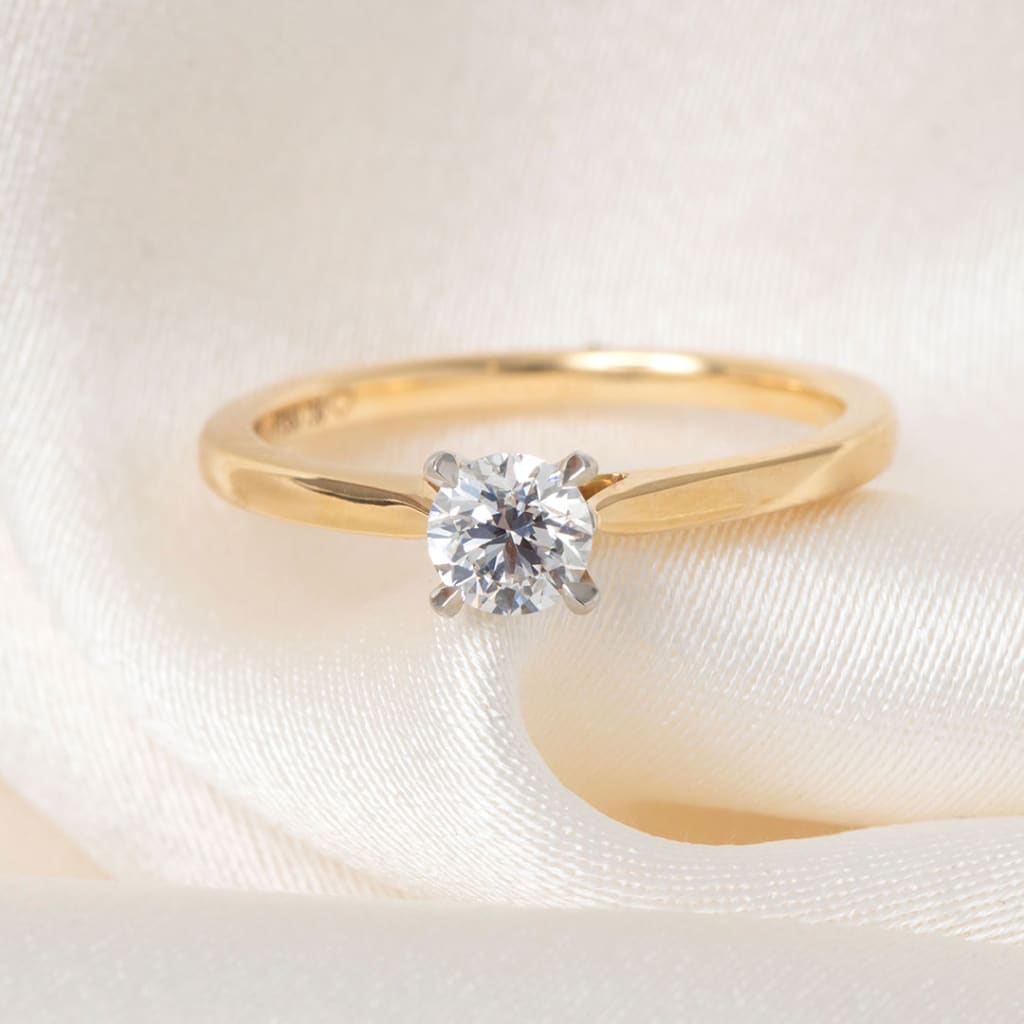 ORCHID 0.40ct | Round Solitaire Diamond Engagement Ring