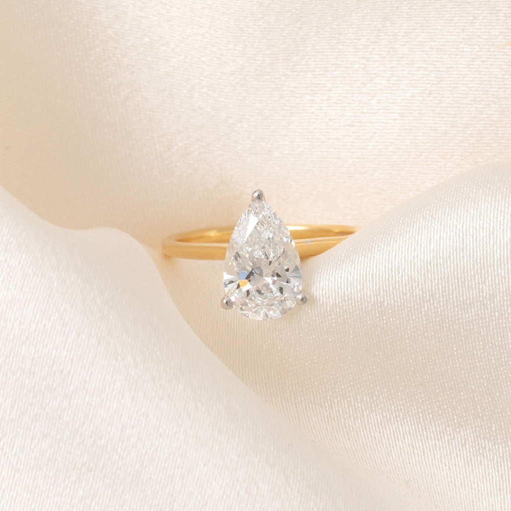 OSAKA 2.00ct | Pear Solitaire Lab Diamond Set in 18ct Gold