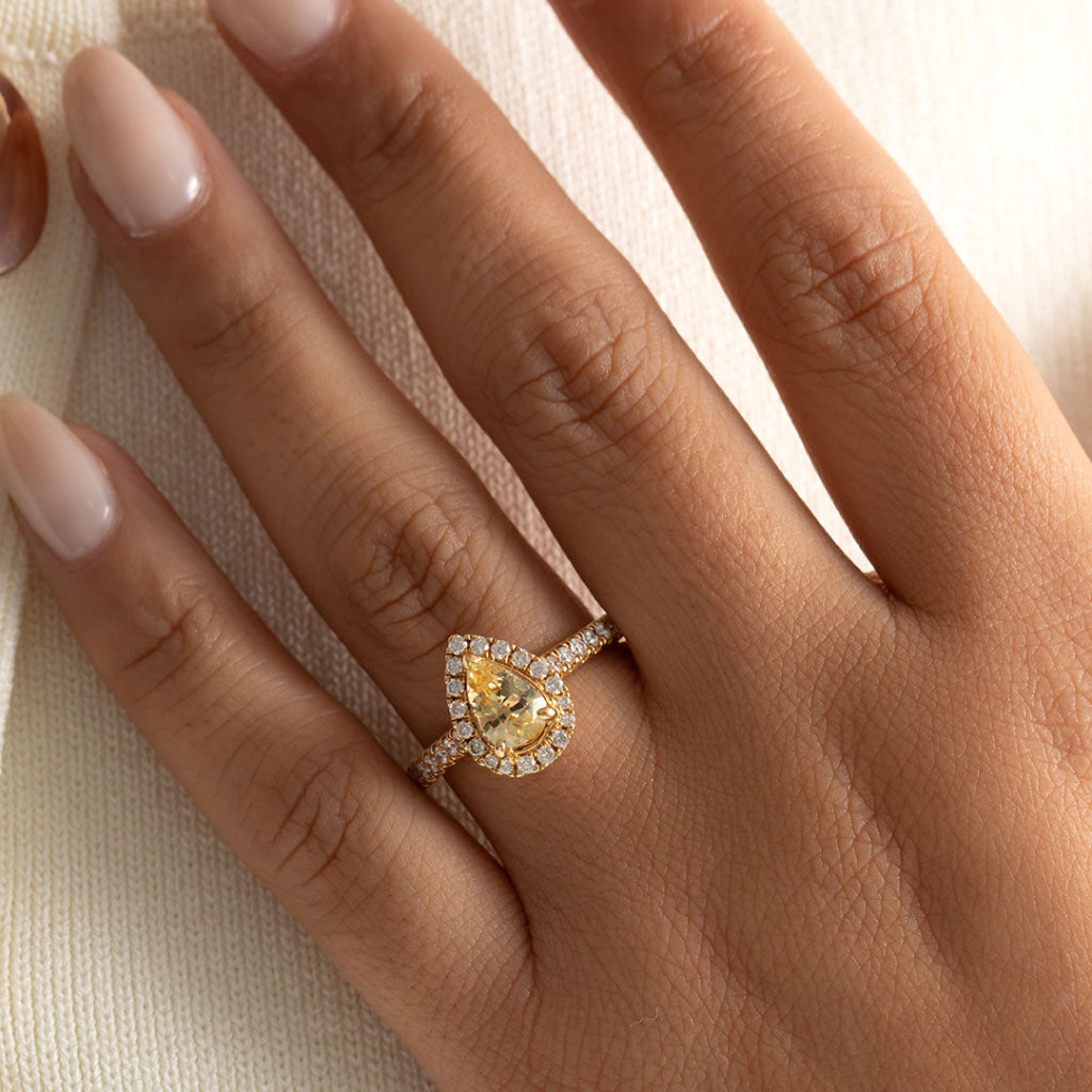 OSCAR | Yellow Sapphire Diamond Ring - Rings