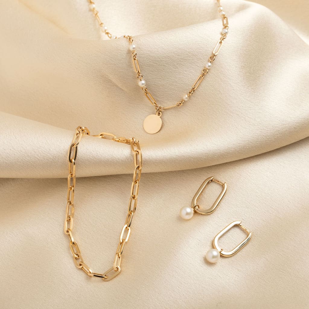 Paperclip Pearl Huggie Earrings | 9ct Gold