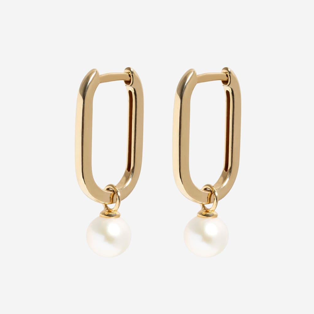 Paperclip Pearl Huggie Earrings | 9ct Gold