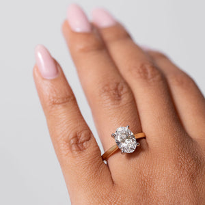 PARIS 1.70ct | Oval Solitaire Lab Grown Diamond Engagement Ring in 18ct Gold