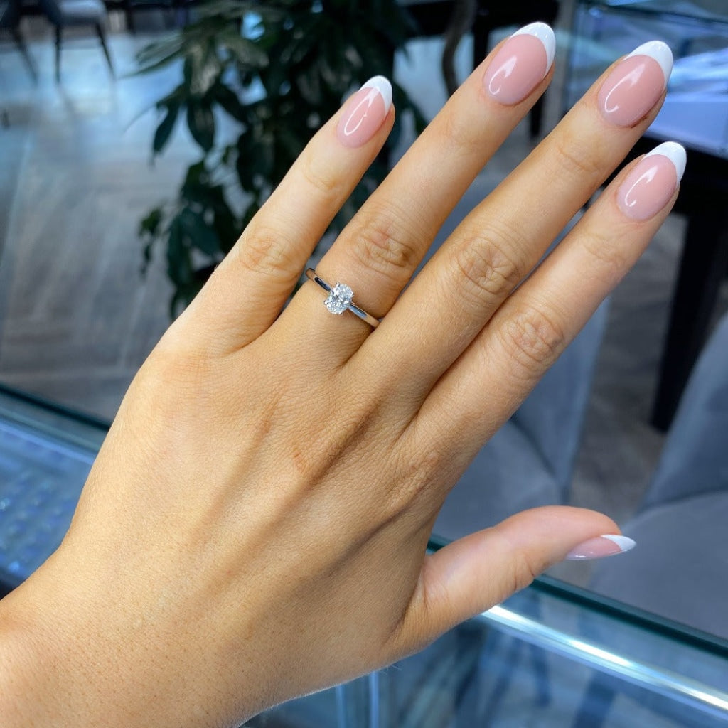 Lab grown diamond engagement rings
