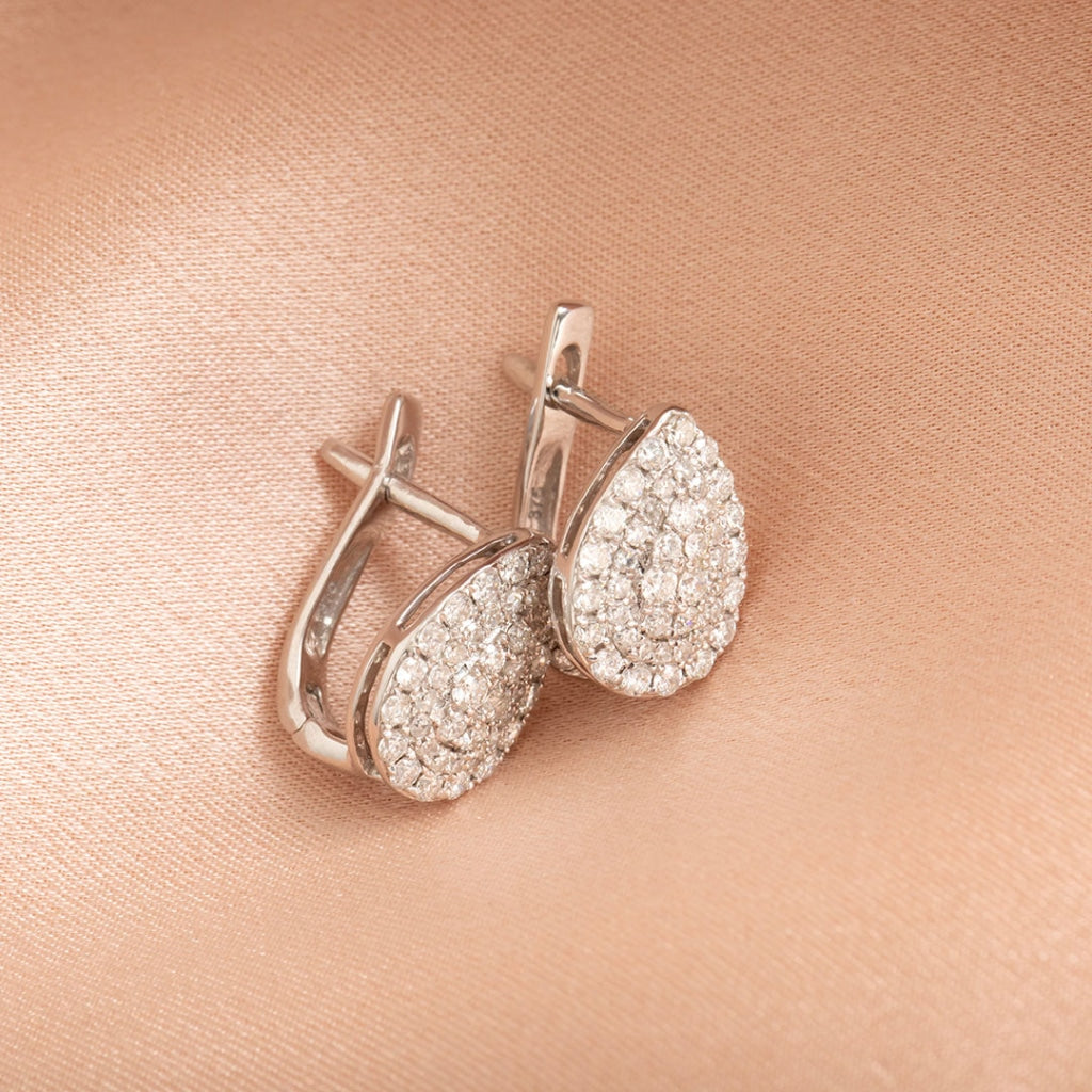Pear shape diamond earrings