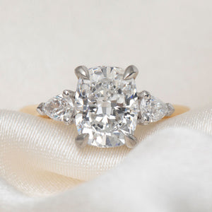 PIPER 2.50ct | Cushion 3-Stone Lab Grown Diamond Engagement Ring in 18ct Gold