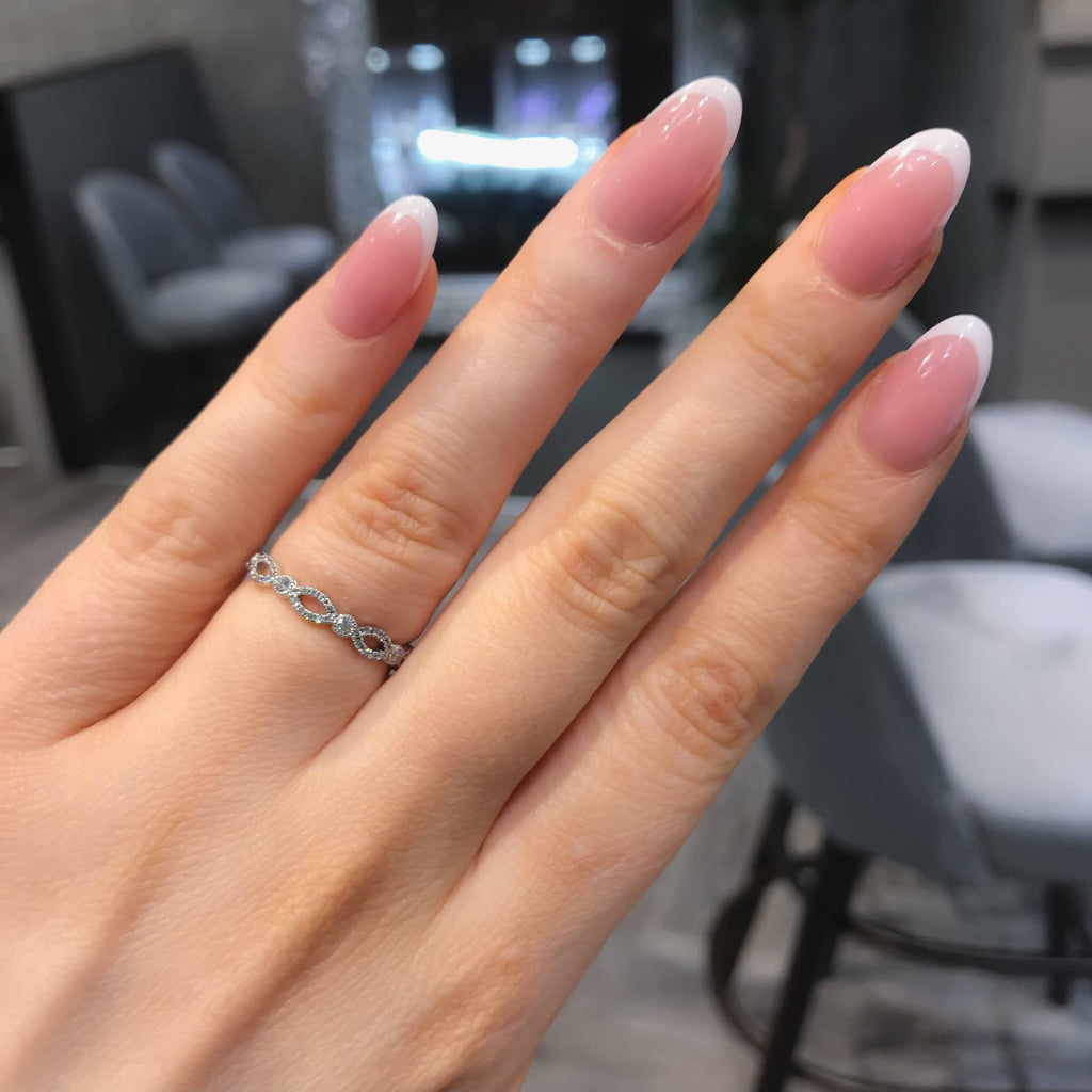 Diamond Wedding Ring | 18ct White Gold - Gear Jewellers Parnell Street Dublin 