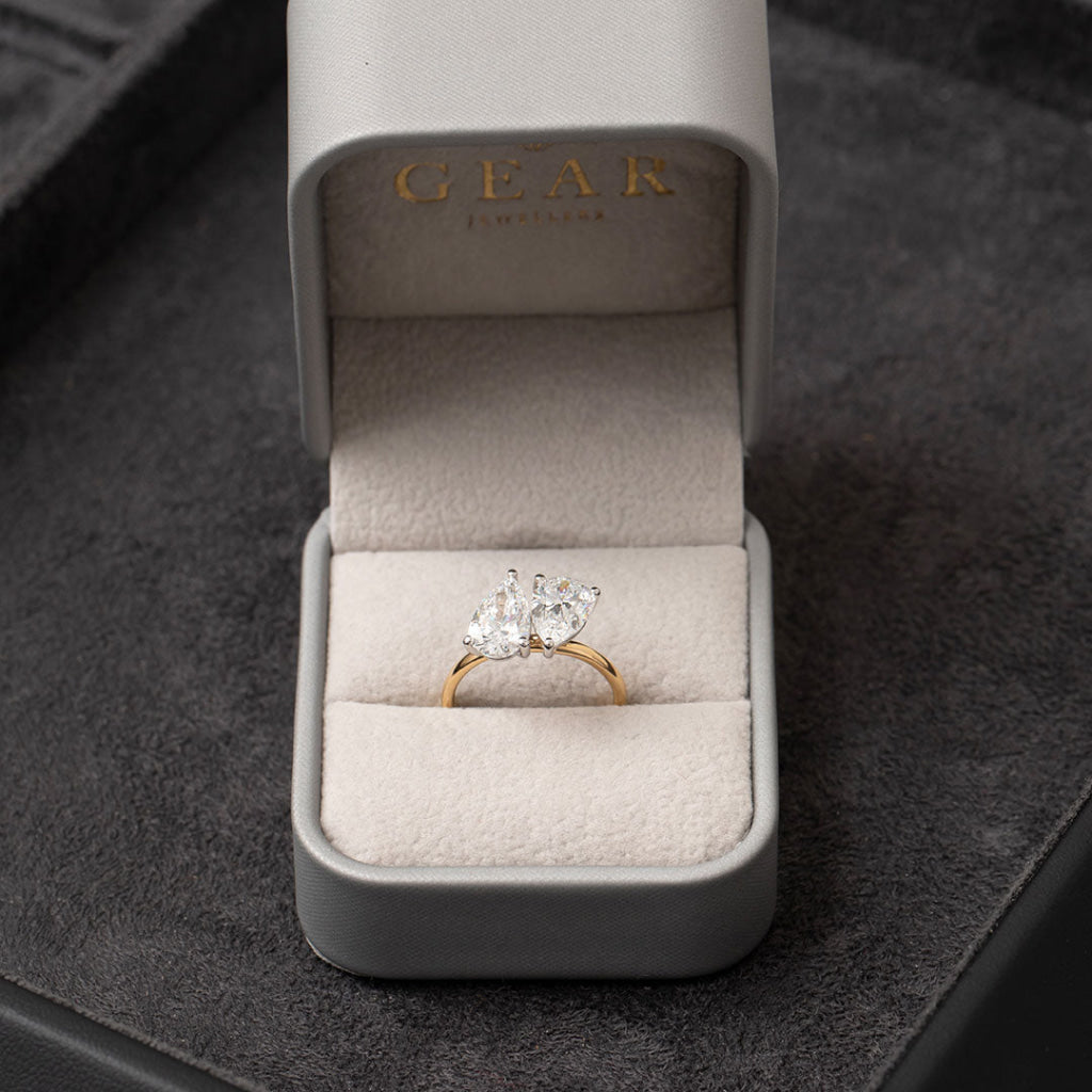 POLLY | Pear Toi Et Moi Set in 18ct Gold 3.00ct - Rings
