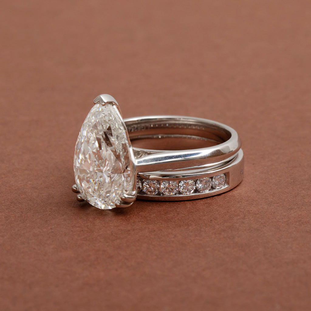 POSITANO | Pear Cut Solitaire Lab Diamond Set in Platinum