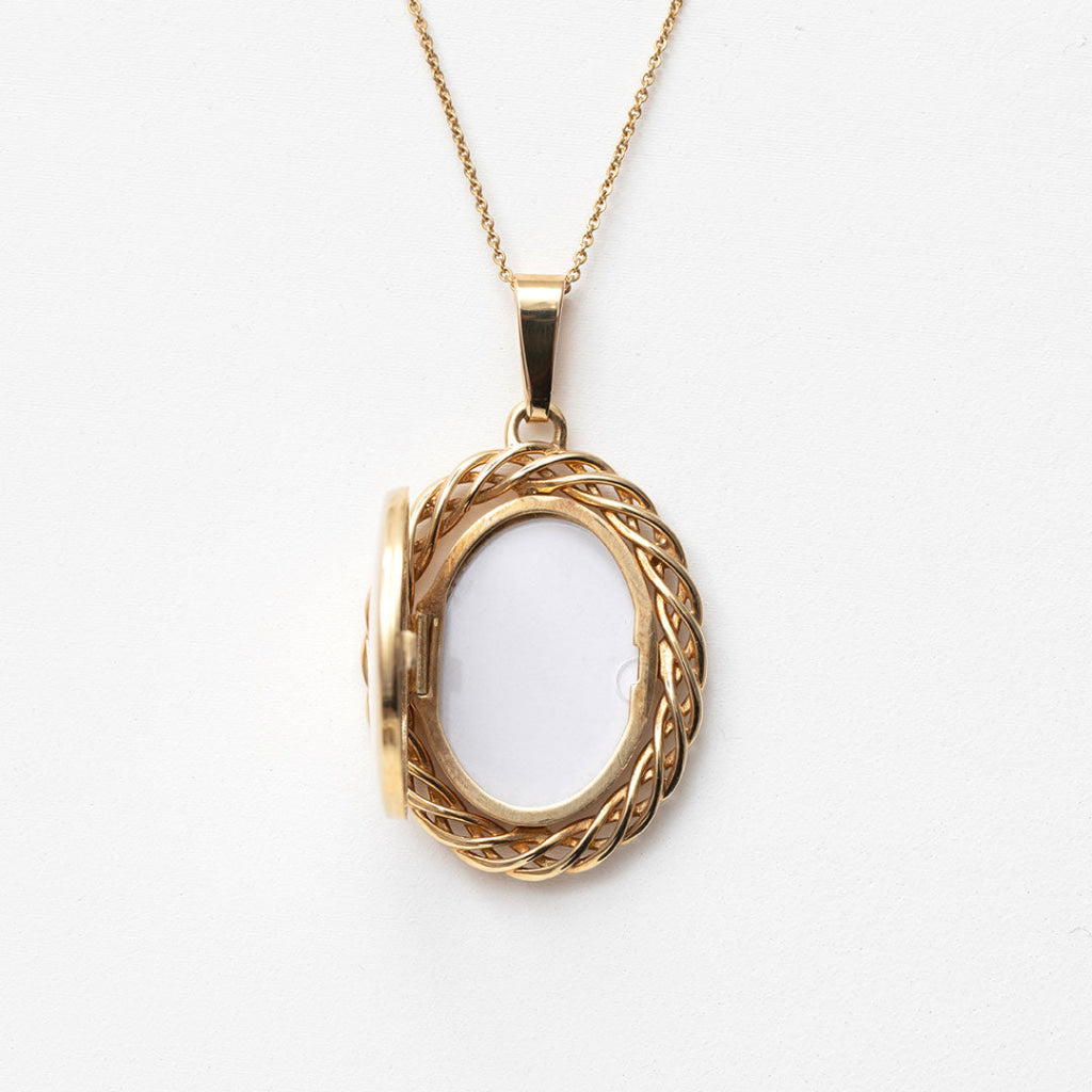 Precious Possession Locket | 9ct Gold - Necklace