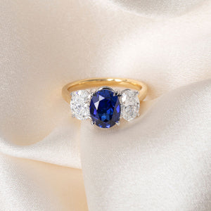 RAVEN | Lab Grown Sapphire & Diamond Ring
