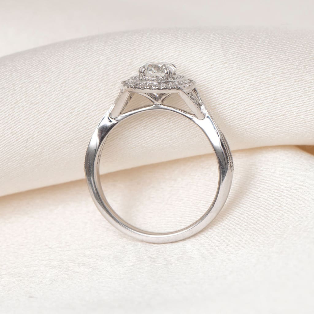 RIGEL 0.76ct | Round Halo Diamond Engagement Ring in 18ct