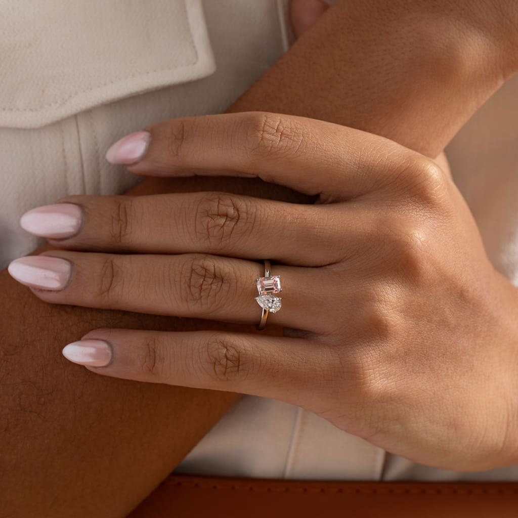 RIONA | Pear & Emerald Cut Toi Et Moi Lab Diamond