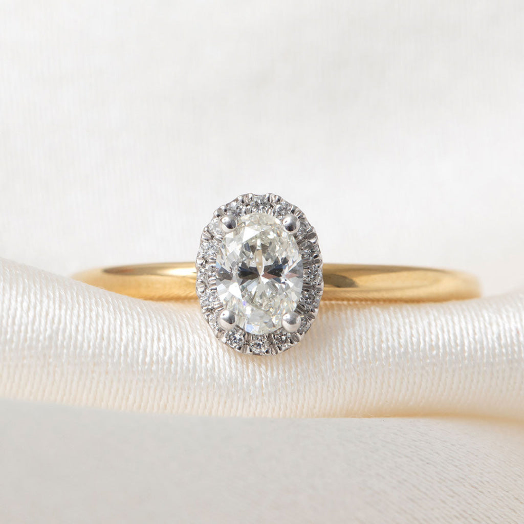 RIVA 0.45ct | Oval Halo Diamond Engagement Ring in 18ct