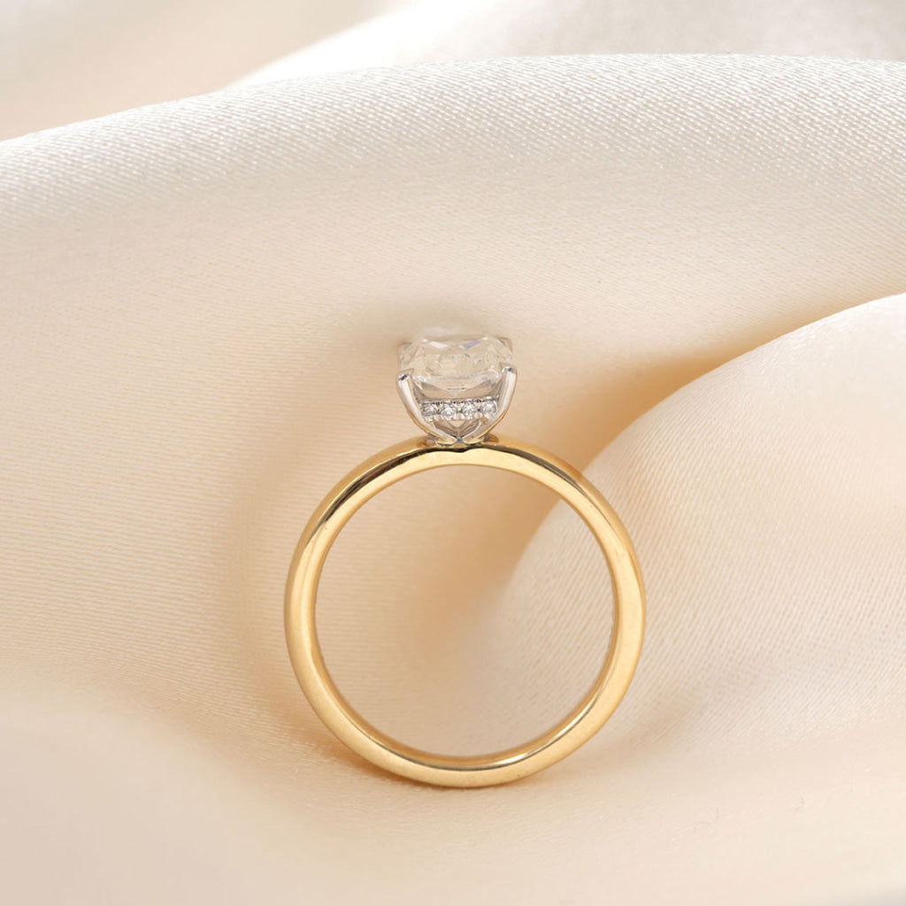 RIVIERA | Cushion Solitaire Lab Diamond Set in 18ct Gold