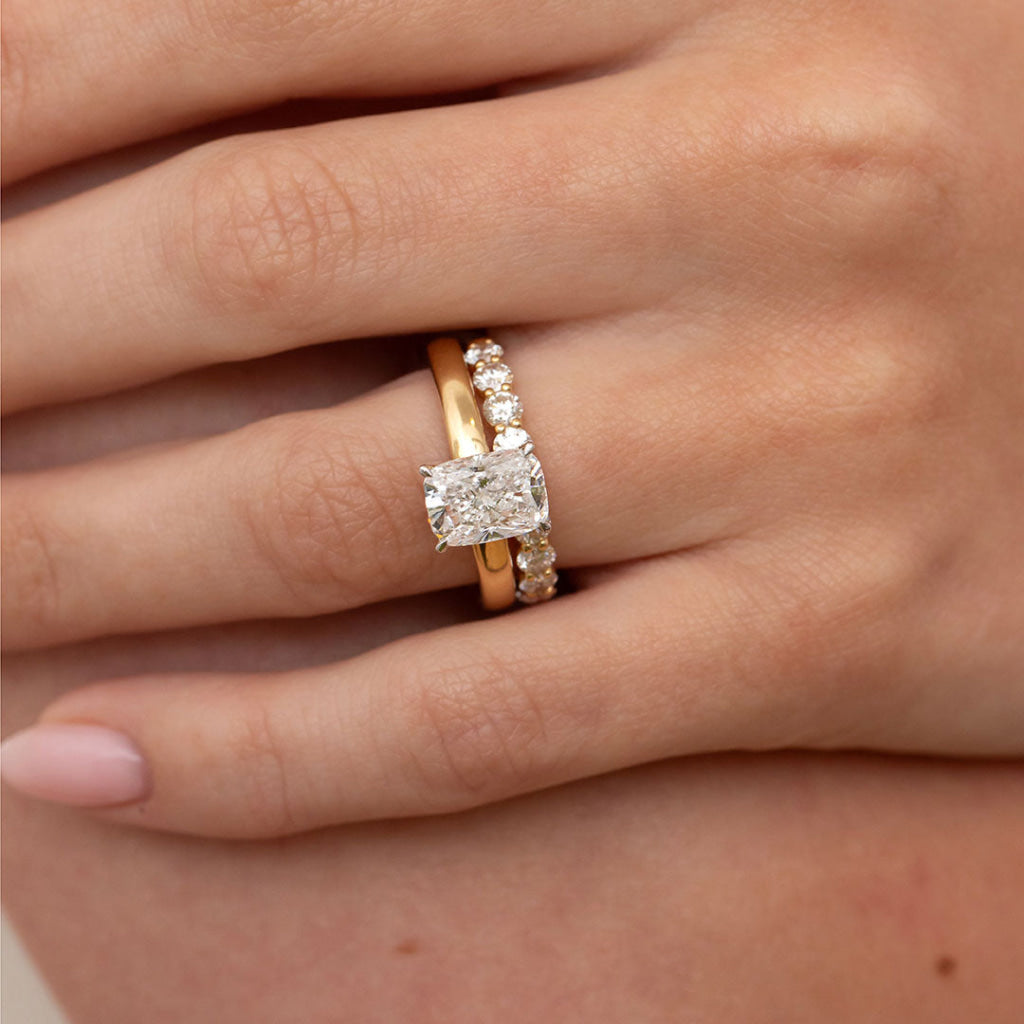 RIVIERA | Cushion Solitaire Lab Diamond Set in 18ct Gold