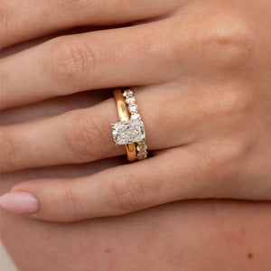 RIVIERA 2ct | Cushion Solitaire Lab Grown Diamond Engagement Ring in 18ct Gold