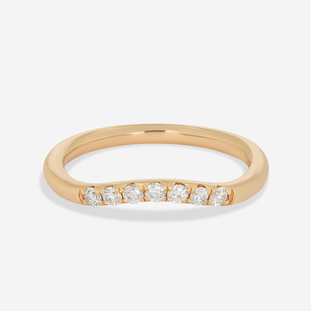 18ct yellow gold shaped wedding ring