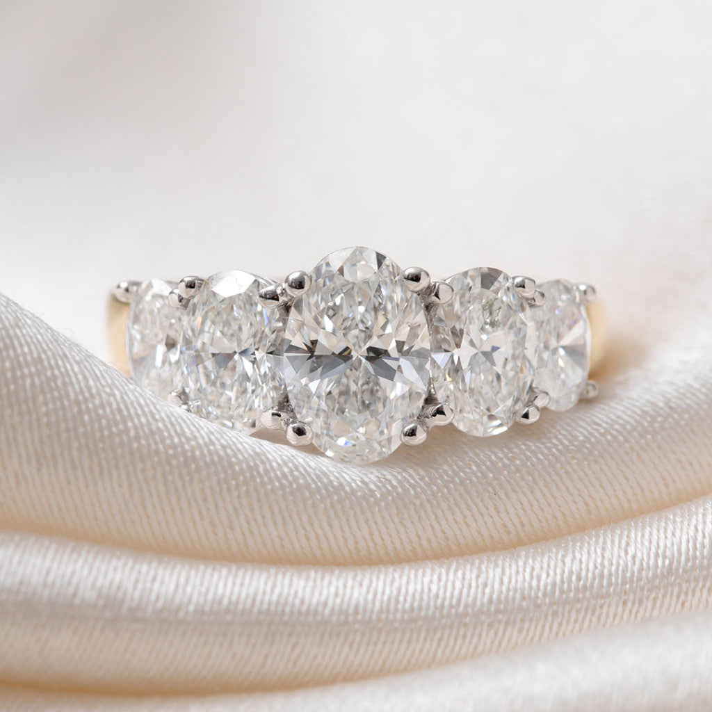 SARA 2.50ct | Oval Lab Grown Diamond Ring in 18ct Gold