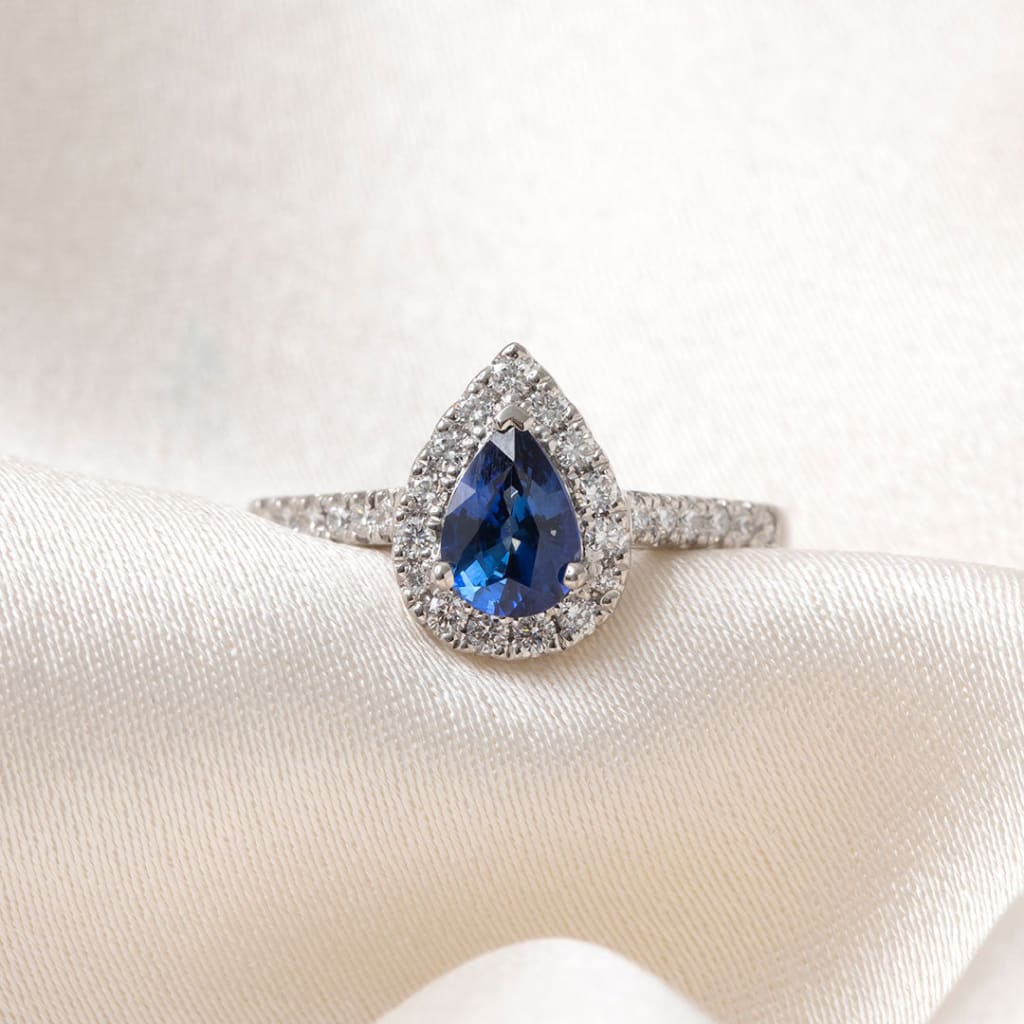 SASKIA | Sapphire & Diamond Ring - Rings