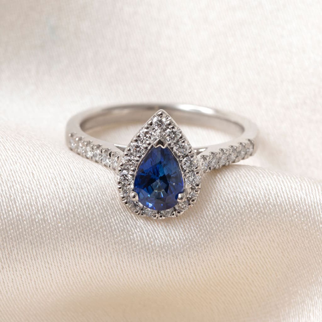 SASKIA | Sapphire & Diamond Ring - Rings
