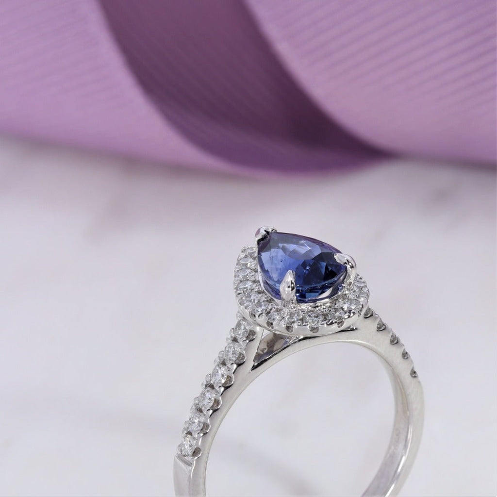 SASKIA | Sapphire & Diamond Ring - Rings