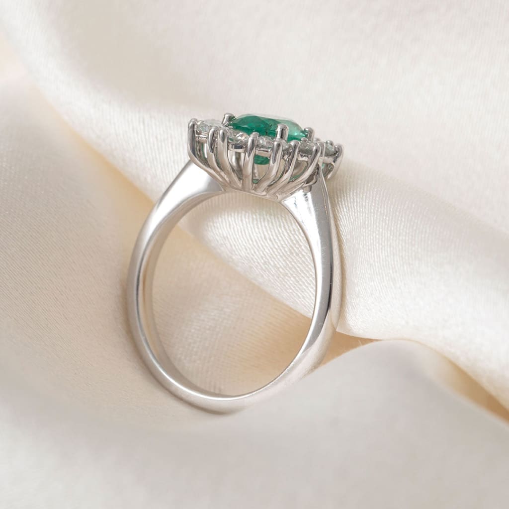 SAVOY | Emerald Diamond Ring - Rings