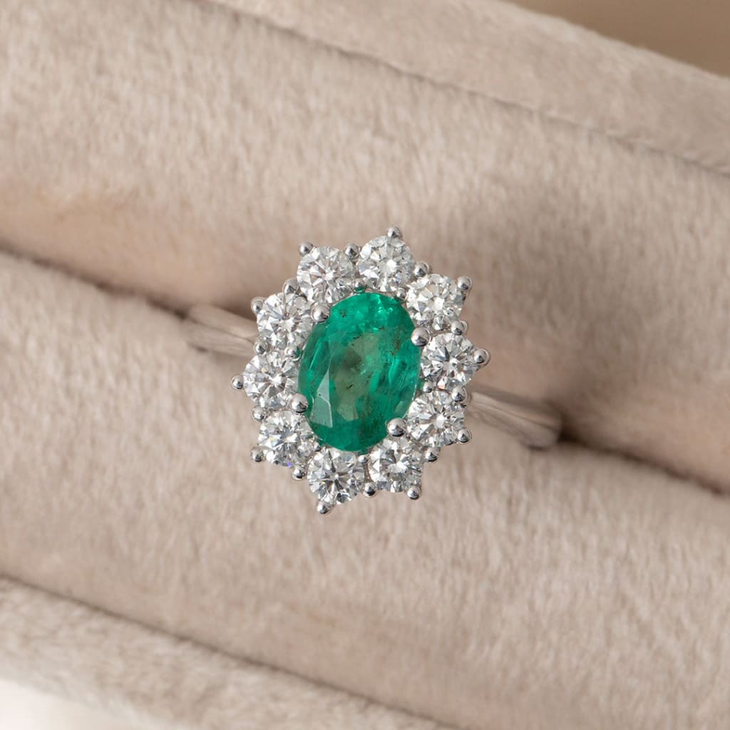 SAVOY | Emerald Diamond Ring - Rings