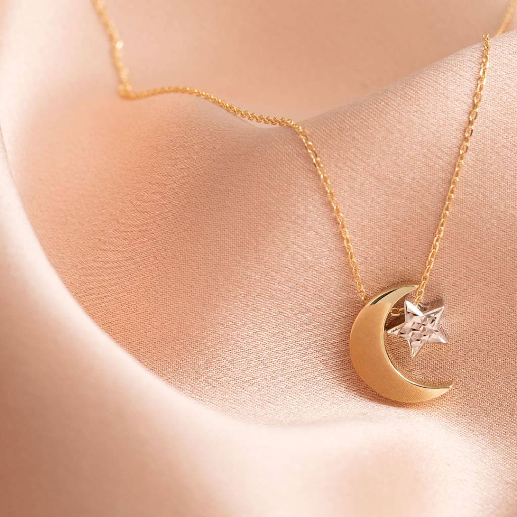 Shoot For The Moon Necklace | 9ct Gold