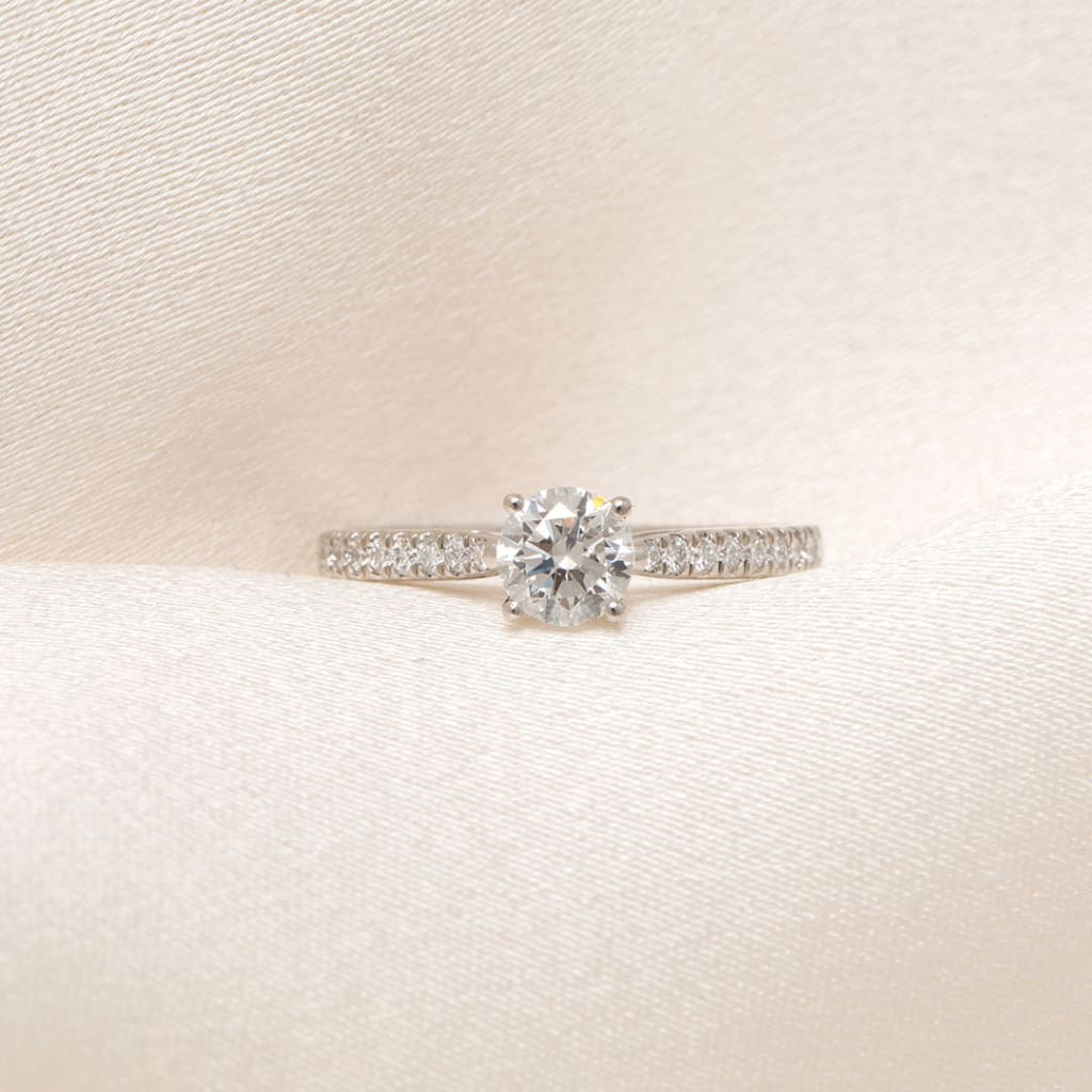 SIENNA 0.75ct | Round Solitaire Lab Diamond Set in Platinum