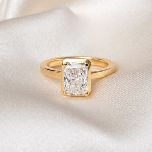 SIMONE 2ct | Radiant Solitaire Lab Grown Diamond Engagement Ring in 18ct Gold