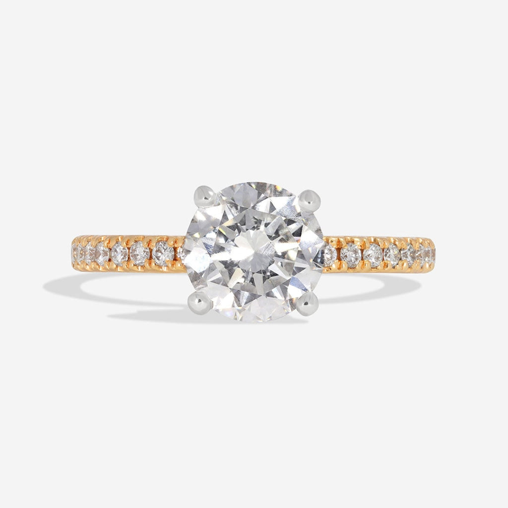 Round solitaire diamond engagement ring - 18ct Gold