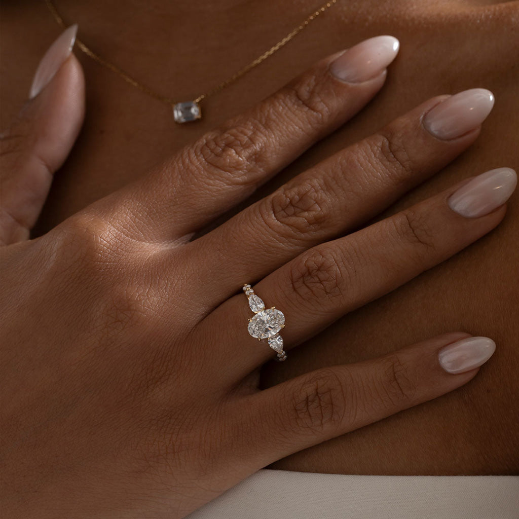 SOPHIE 2ct | Oval Lab Grown Diamond Engagement Ring in 18ct