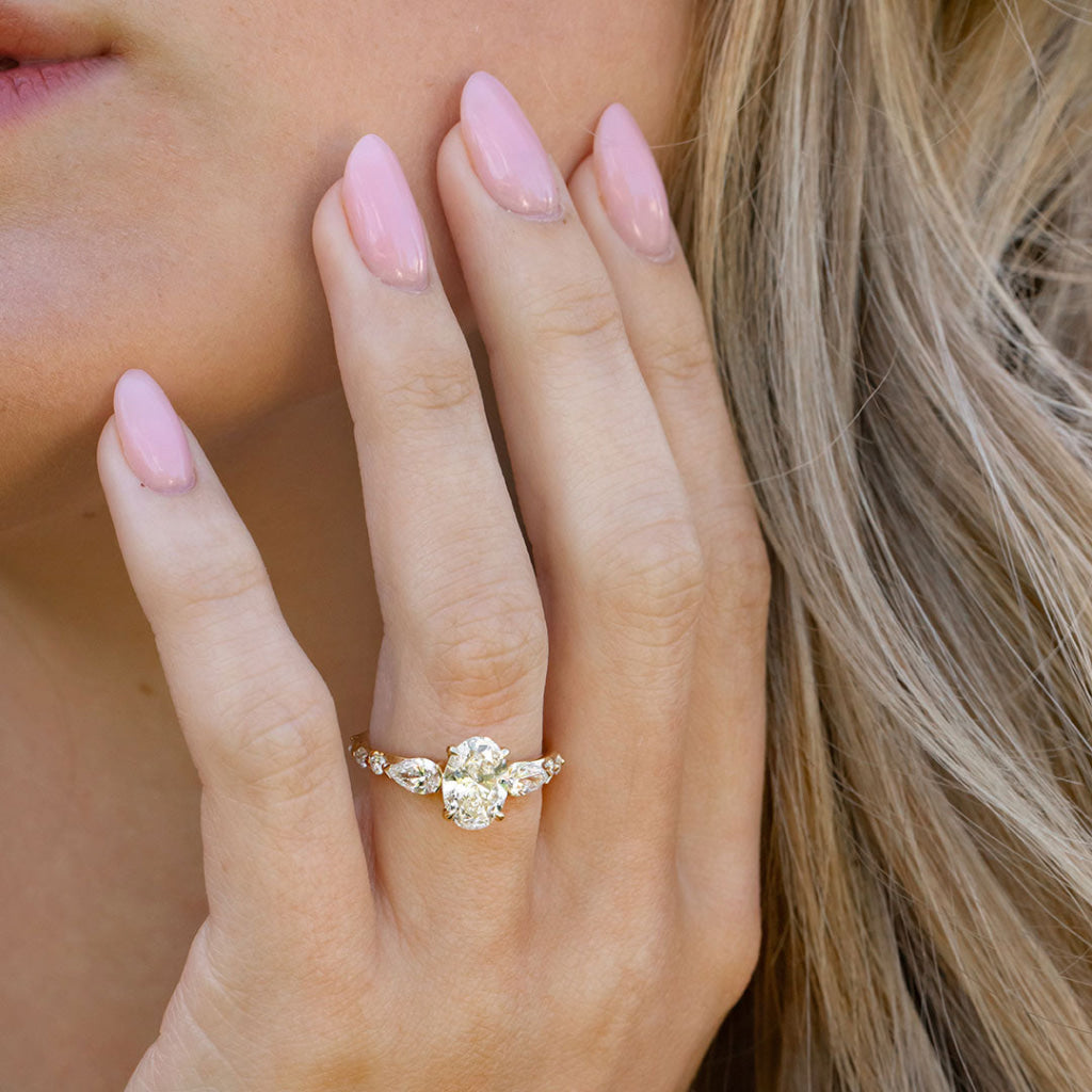 SOPHIE | Oval Lab Grown Diamond Engagement Ring in 18ct