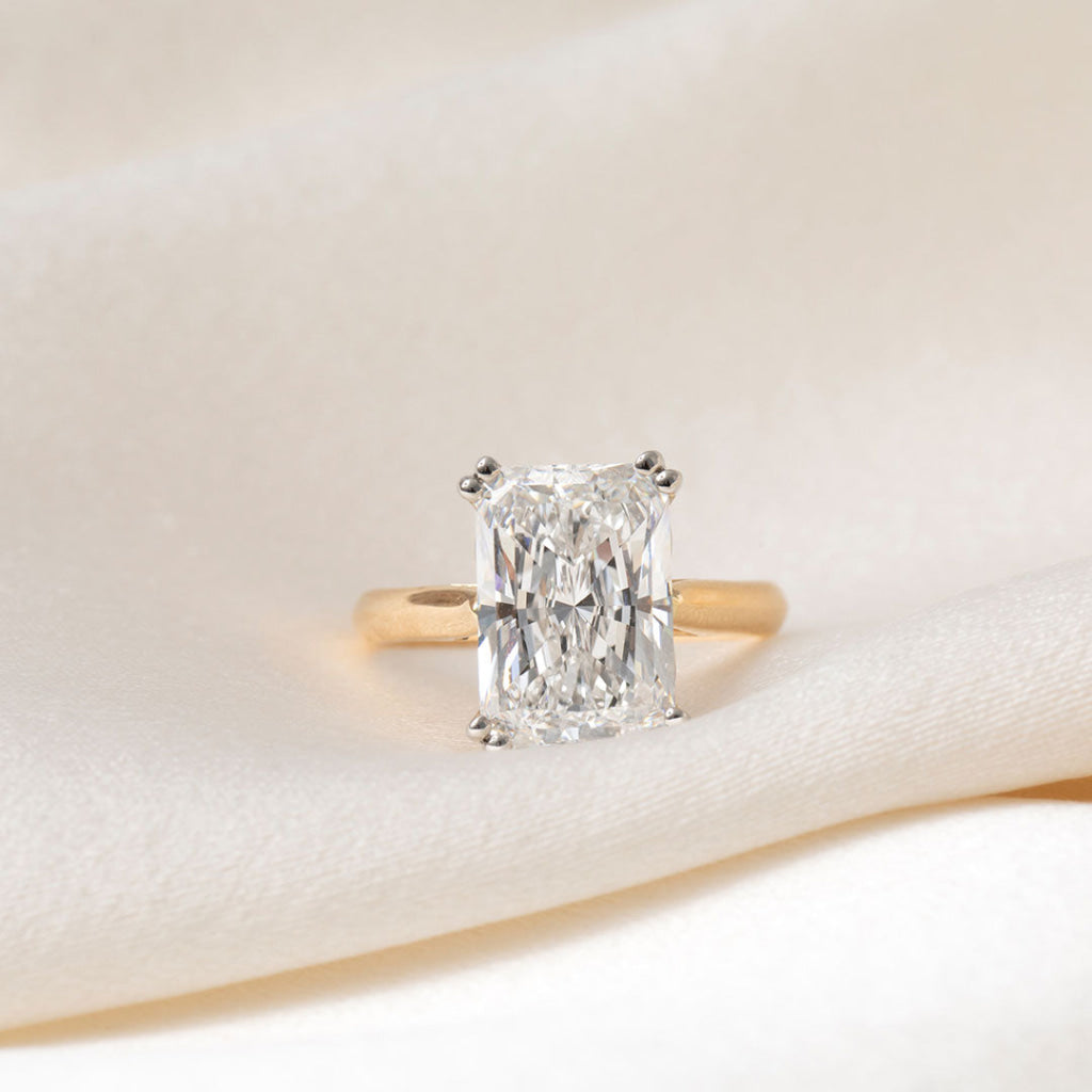 SORRENTO | Radiant Cut Solitaire Lab Diamond Set in 18ct