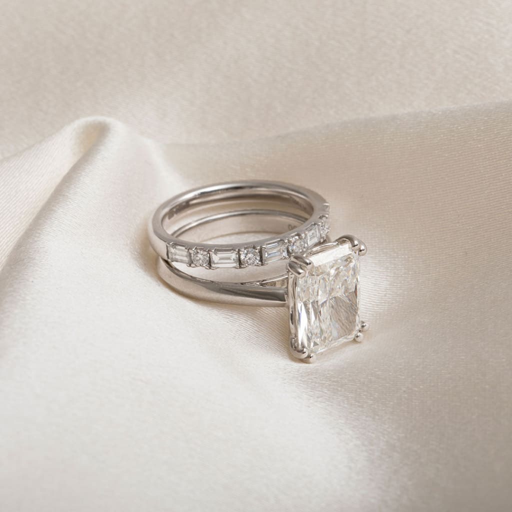 SORRENTO | Radiant Cut Solitaire Lab Diamond Set