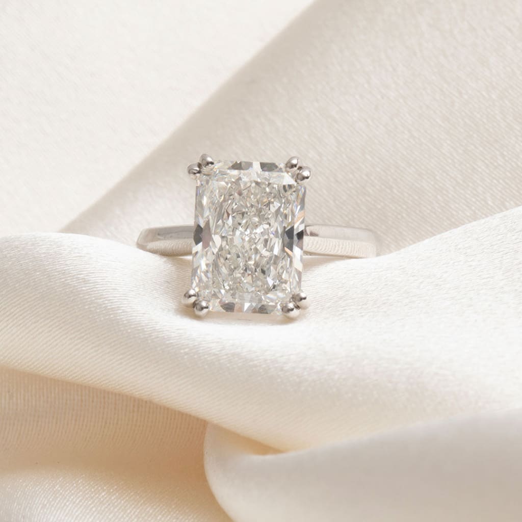 SORRENTO | Radiant Cut Solitaire Lab Diamond Set