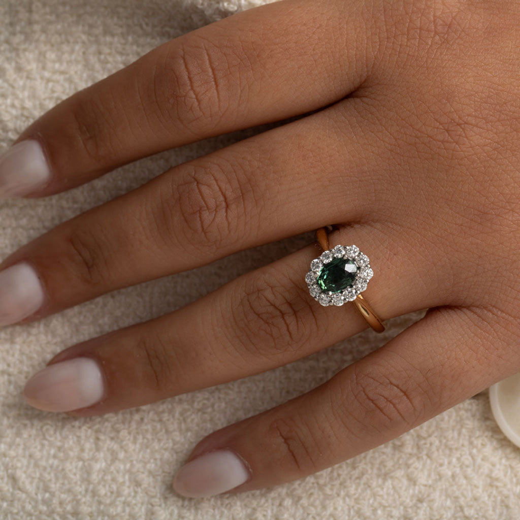 SPRING | Diamond & Green Sapphire Ring Set in 18ct Gold