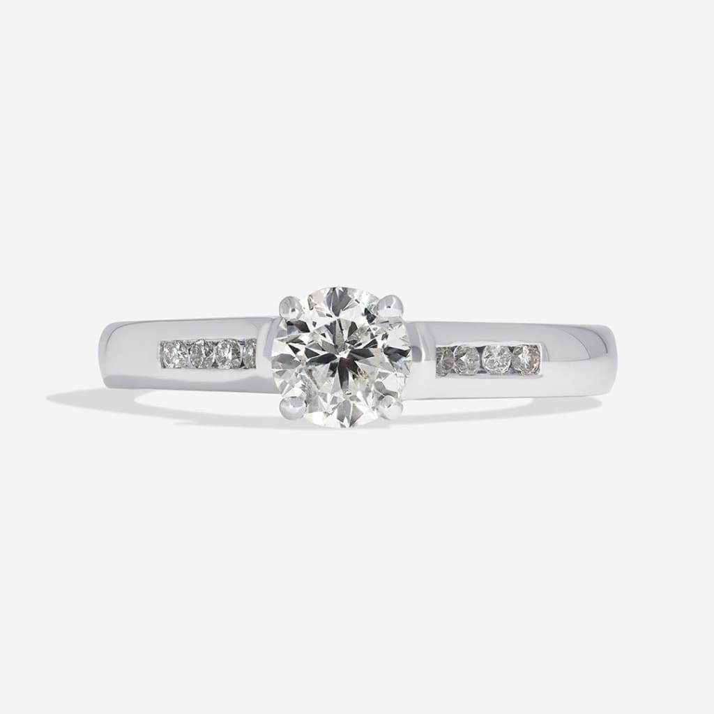 SUMMER | Round Solitaire Diamond Set in 18ct White Gold