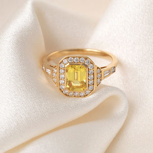 TEMPLE | Yellow Sapphire Diamond Ring Set in 18ct Gold