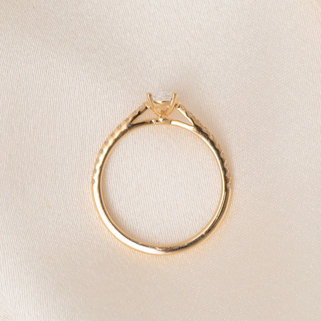 THALIA | Pear Cut Solitaire Lab Diamond Set in 18ct Gold