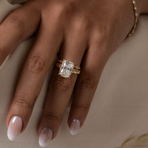 TITANIA 5ct | Elongated Cushion Lab Grown Diamond Engagement Ring in 18ct Gold