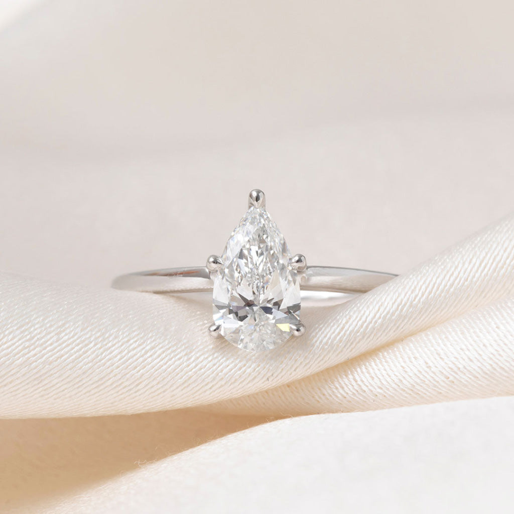TOLKA 1ct | Pear Solitaire Lab Grown Diamond Engagement