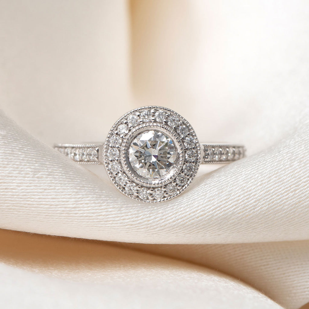 TRALEE 0.75ct | Round Halo Diamond Engagement Ring in 18ct White Gold