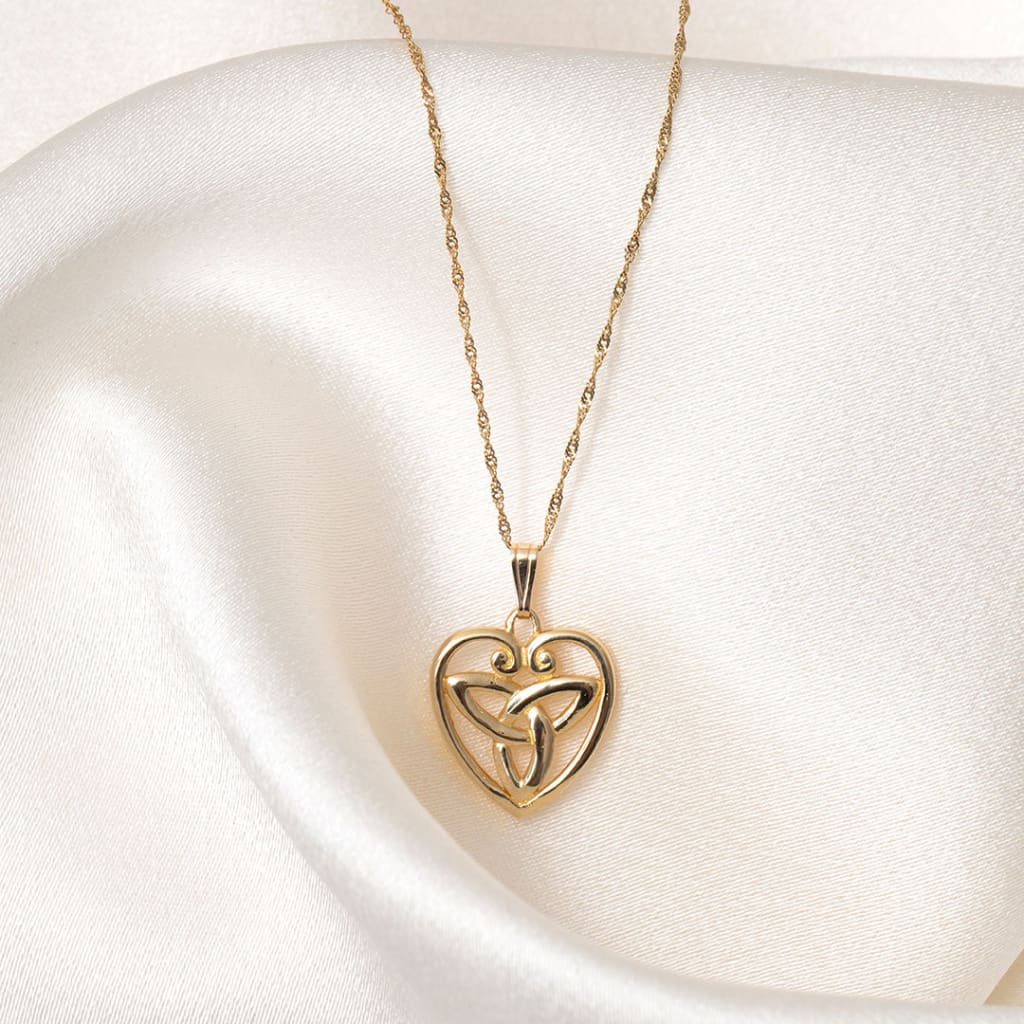 Trinity Knot in Heart Necklace | 10ct Gold - Necklace